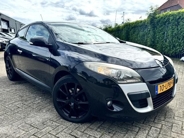 Zwart Gebruikt 2010 Renault Mégane Coupé Dynamique Coupé | € 2.950 - Afbeelding 1/4