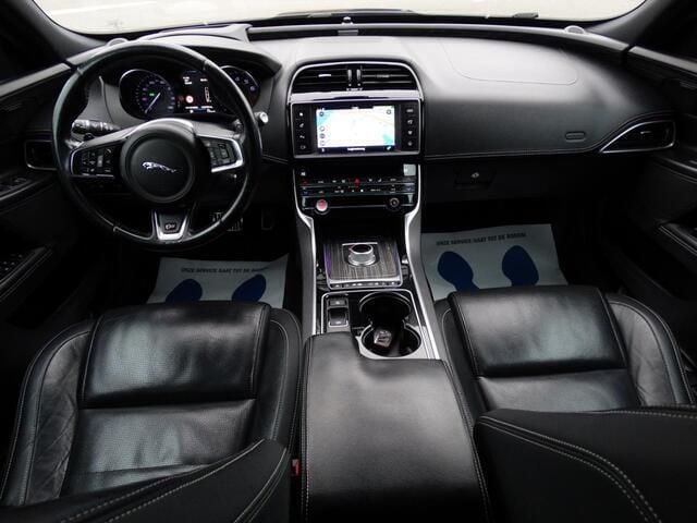 Occasion Jaguar XE S 340 PK (250 kW) 2016 Grijs Sedan