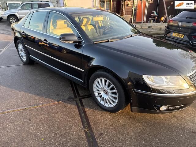 Zwart Gebruikt 2006 VW Phaeton Sedan | € 6.995 - Afbeelding 1/4
