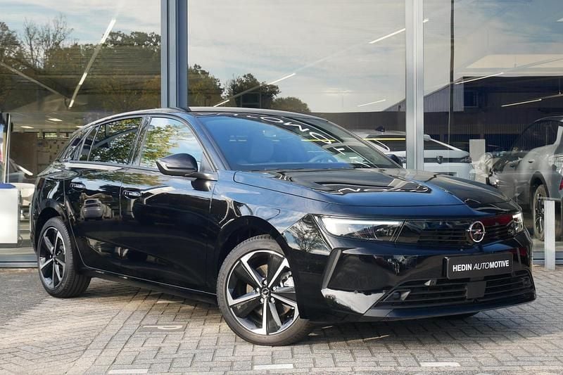 Nieuw Opel Astra Business Edition 145 PK (106 kW) 2025 Zwart Hatchback