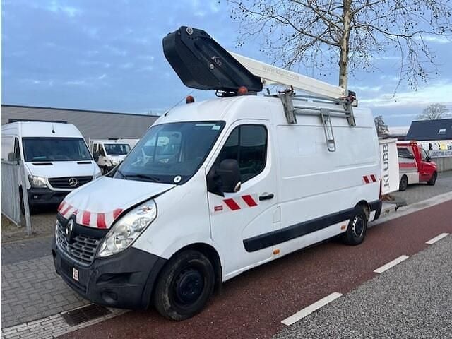 Wit Occasion 2018 Renault Master Van | € 10.950 (Iets duurder) - Afbeelding 1/4