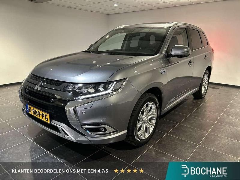 Grijs Occasion 2021 Mitsubishi Outlander P-HEV Intense+ SUV | € 25.000 (Eerlijke prijs) - Afbeelding 1/4