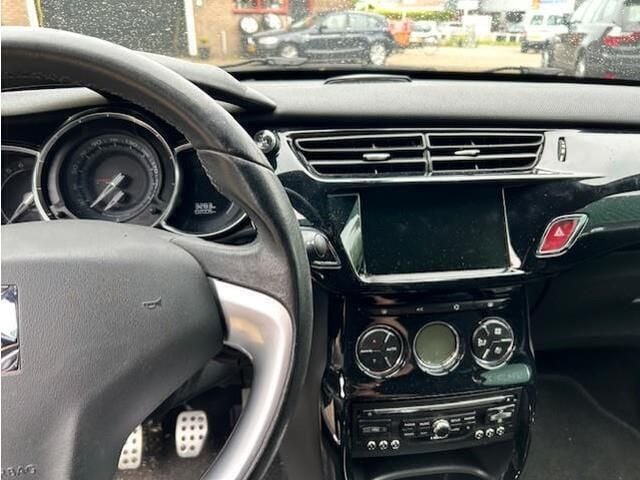 Occasion Citroën DS3 So Chic 82 PK (60 kW) 2015 Grijs Hatchback