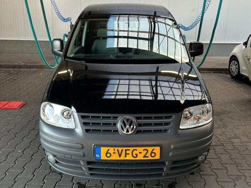 Zwart Gebruikt 2009 VW Caddy MPV | € 3.400 (Eerlijke prijs) - Afbeelding 1/4