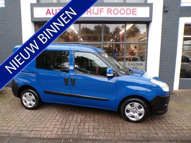 Blauw Gebruikt 2012 Fiat Doblò MPV | € 4.999 (Goede deal) - Afbeelding 1/4