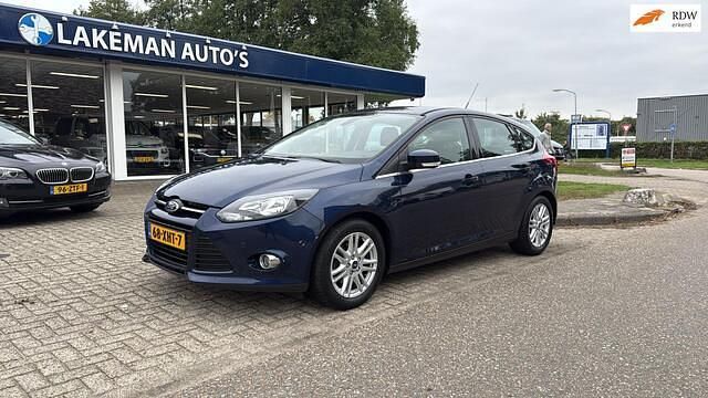 Blauw Occasion 2012 Ford Focus Titanium Hatchback | € 6.950 - Afbeelding 1/4