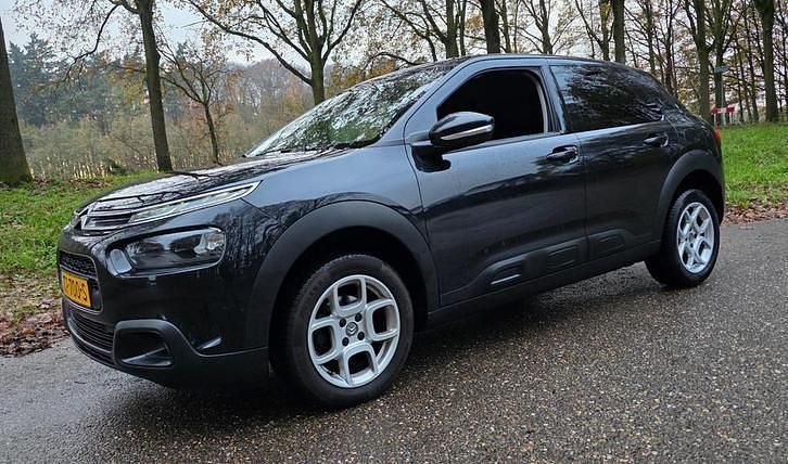 Gebruikt 2018 Citroën C4 Cactus PureTech Hatchback | € 7.950 (Eerlijke prijs) - Afbeelding 1/4
