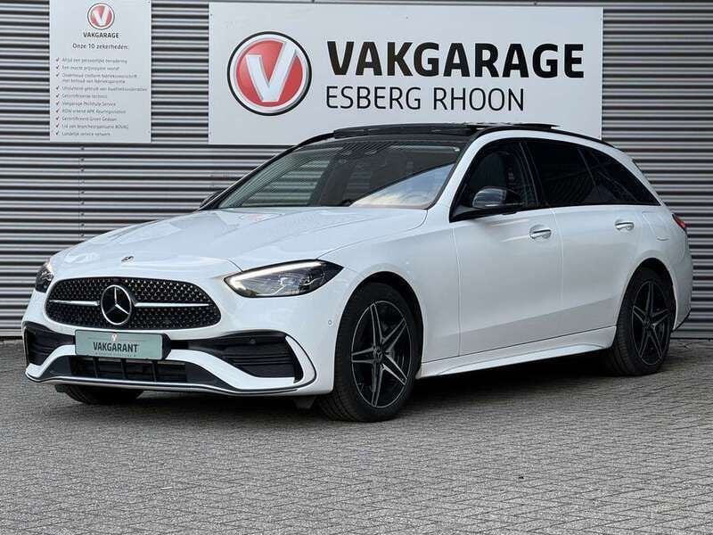 Wit, metallic lak Gebruikt 2022 Mercedes C300 AMG line Stationwagen | € 36.950 (Super prijs) - Afbeelding 1/4