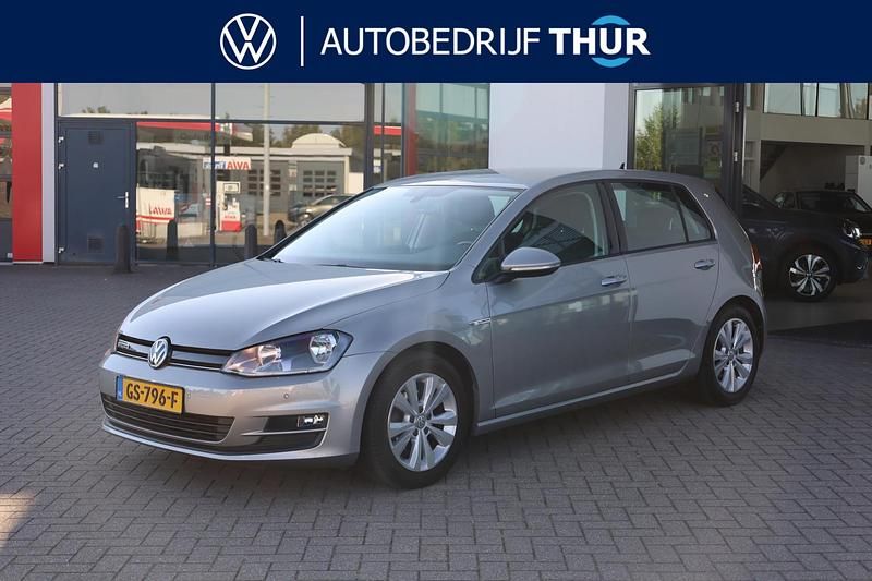 Grijs Gebruikt 2015 VW Golf VII Comfortline Hatchback | € 13.950 (Eerlijke prijs) - Afbeelding 1/4