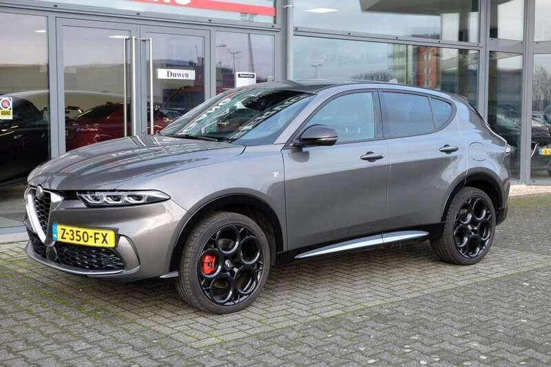 Grijs Gebruikt 2023 Alfa Romeo Tonale Ti SUV | € 38.500 (Iets duurder) - Afbeelding 1/4