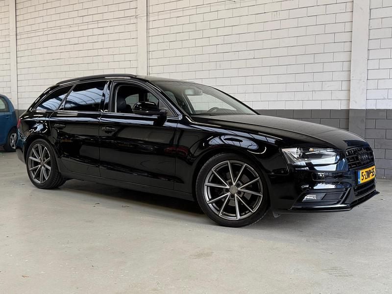 Zwart Gebruikt 2014 Audi A4 S-Line Stationwagen | € 12.750 (Goede deal) - Afbeelding 1/4