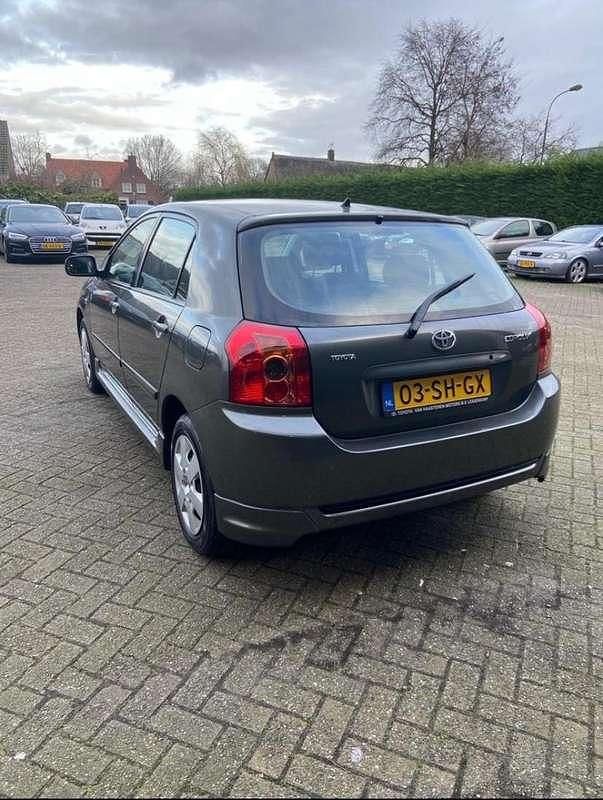 Occasion Toyota Corolla 110 PK (80 kW) 2006 Grijs Hatchback