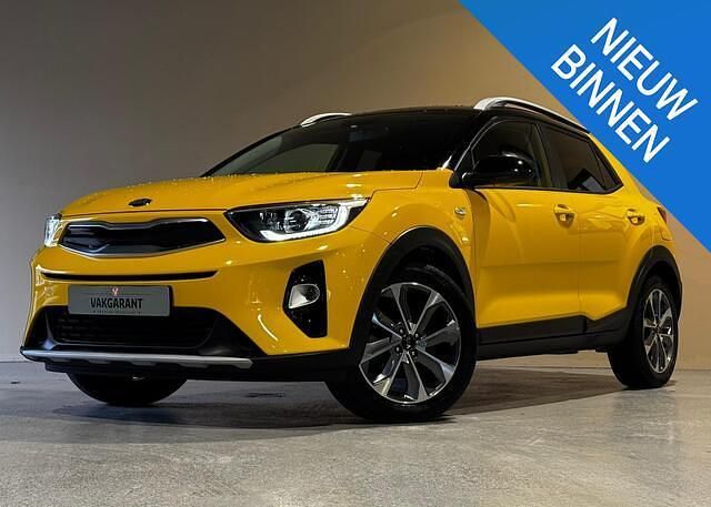 Geel Occasion 2020 Kia Stonic SUV | € 15.750 (Eerlijke prijs) - Afbeelding 1/4