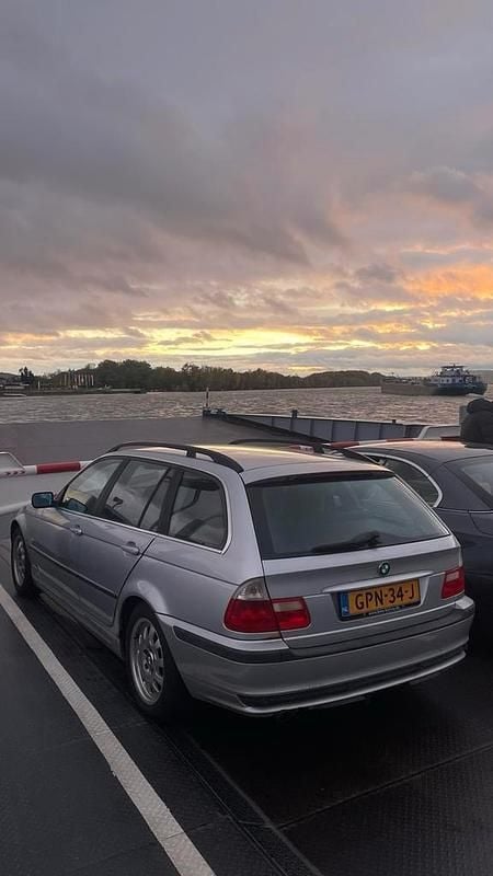 Gebruikt 2000 BMW 323 Stationwagen | € 2.250 - Afbeelding 1/4