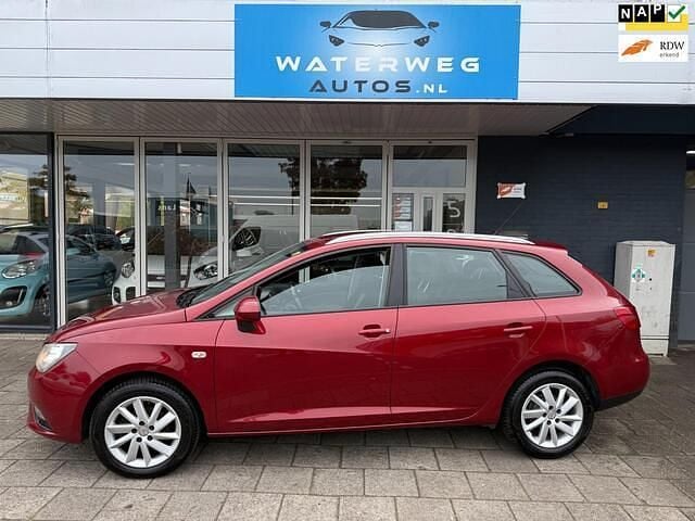 Rood Gebruikt 2013 Seat Ibiza ST Style Stationwagen | € 3.350 (Goede deal) - Afbeelding 1/4