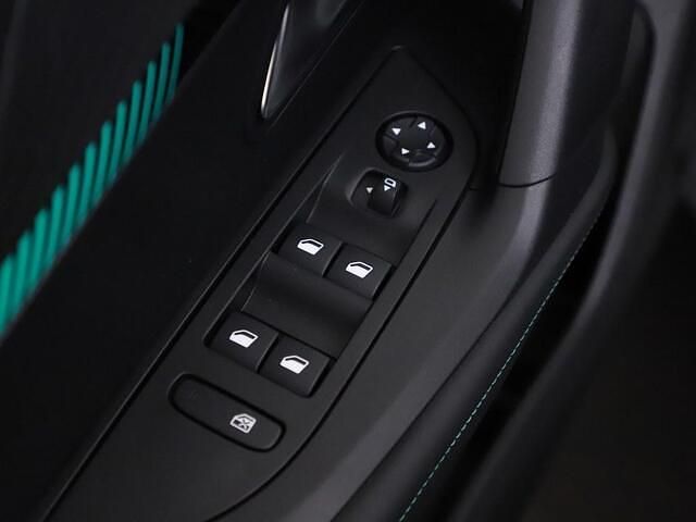 Occasion Peugeot 2008 Allure 102 PK (75 kW) 2022 Grijs SUV