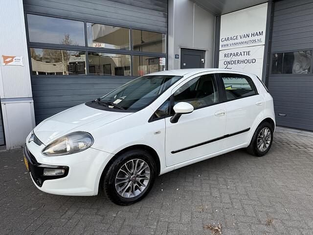 Wit Gebruikt 2012 Fiat Punto Evo Hatchback | € 2.400 (Goede deal) - Afbeelding 1/4