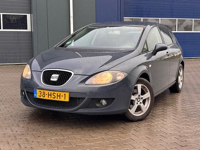 Occasion Seat Leon 102 PK (75 kW) 2009 Grijs Hatchback