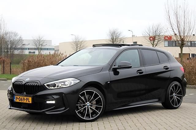 Occasion BMW 120 M Sport 178 PK (130 kW) 2021 Zwart Hatchback