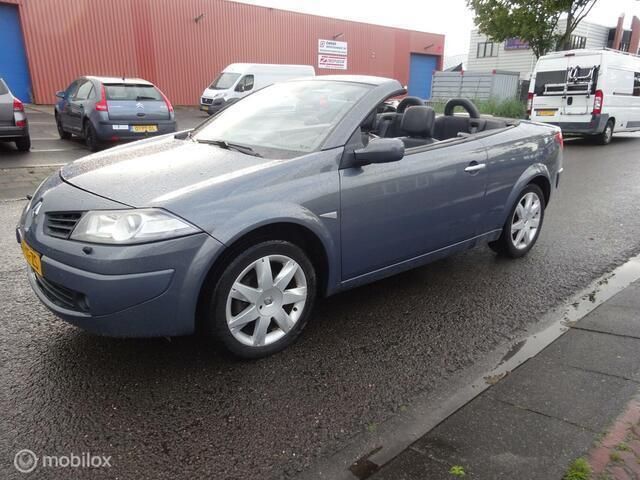 Grijs Gebruikt 2007 Renault Mégane Cabriolet Cabriolet | € 2.450 (Eerlijke prijs) - Afbeelding 1/4
