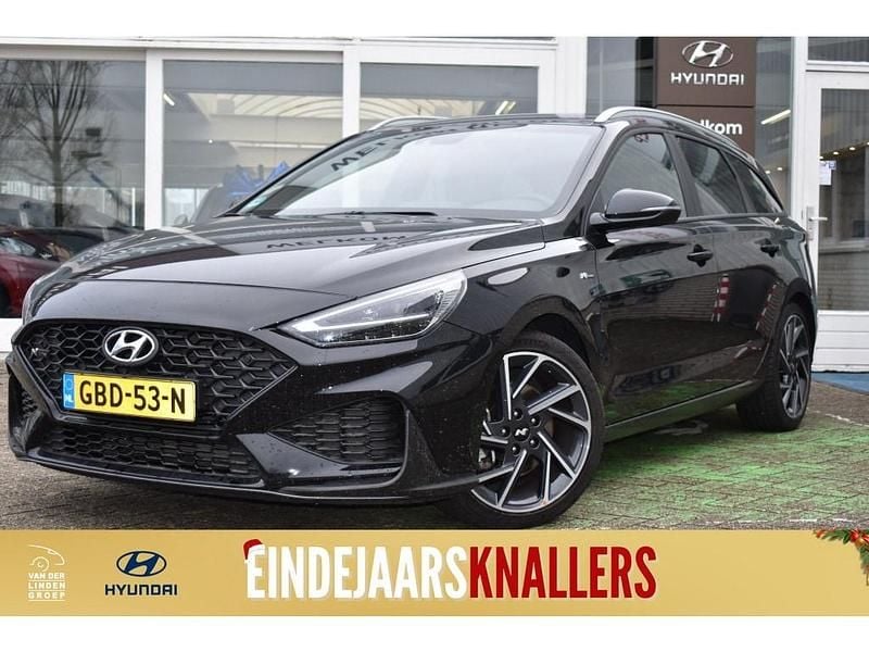Zwart Gebruikt 2024 Hyundai i30 N Line Stationwagen | € 29.950 (Duur) - Afbeelding 1/4