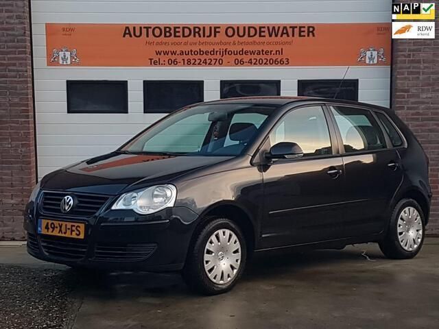 Zwart Gebruikt 2007 VW Polo Hatchback | € 1.499 (Eerlijke prijs) - Afbeelding 1/4
