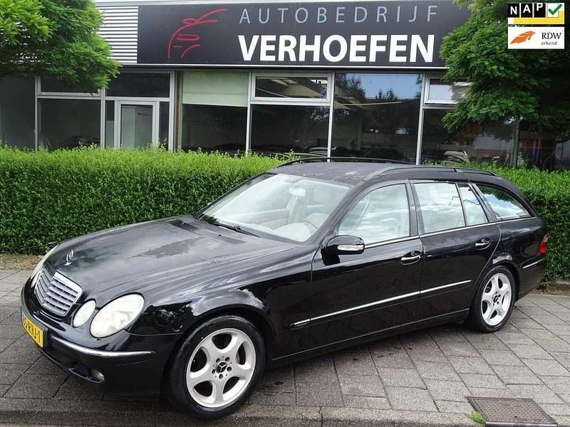 Zwart Gebruikt 2005 Mercedes E280 Classic Stationwagen | € 2.950 (Super prijs) - Afbeelding 1/4