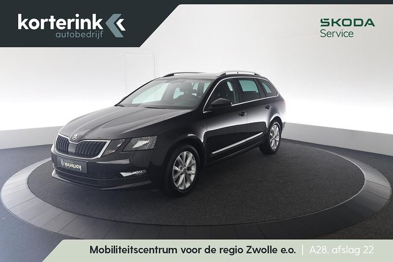 Zwart Gebruikt 2020 Skoda Octavia Business Line Stationwagen | € 18.950 (Eerlijke prijs) - Afbeelding 1/4