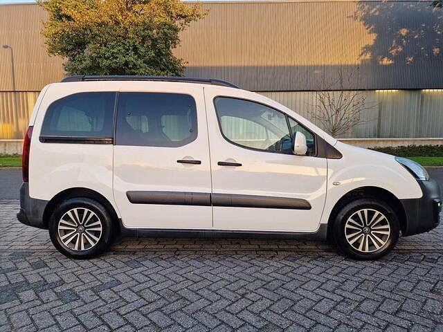 Occasion Peugeot Partner Tepee Active 110 PK (80 kW) 2016 Wit (metallic) MPV