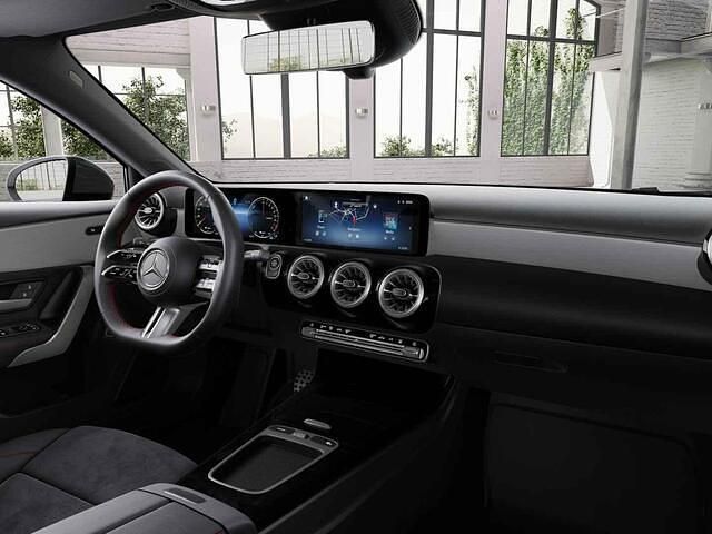 Nieuw Mercedes A250 Business 163 PK (119 kW) 2026 Zilver Hatchback