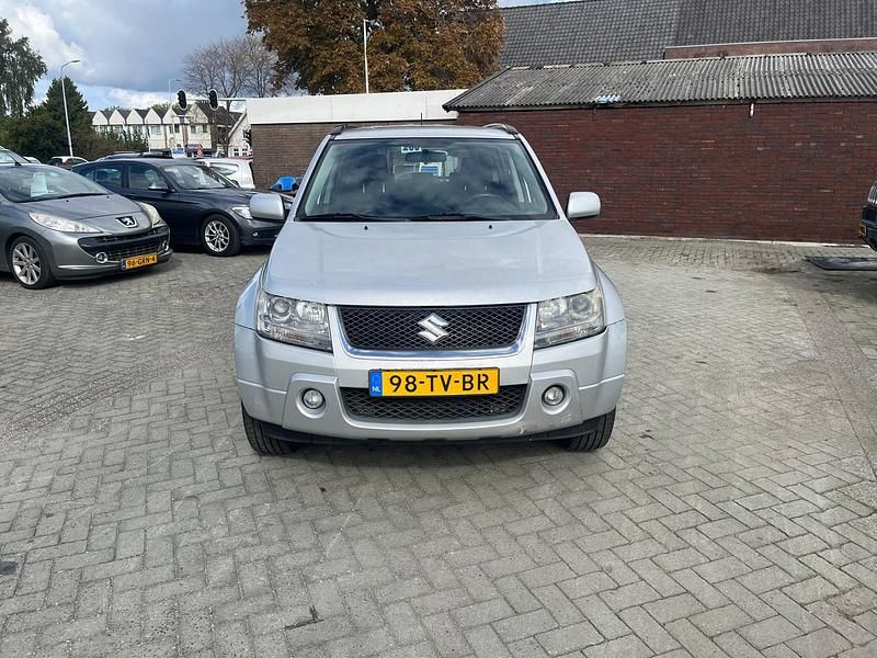 Grijs Gebruikt 2007 Suzuki Grand Vitara Exclusive SUV | € 5.950 (Super prijs) - Afbeelding 1/4