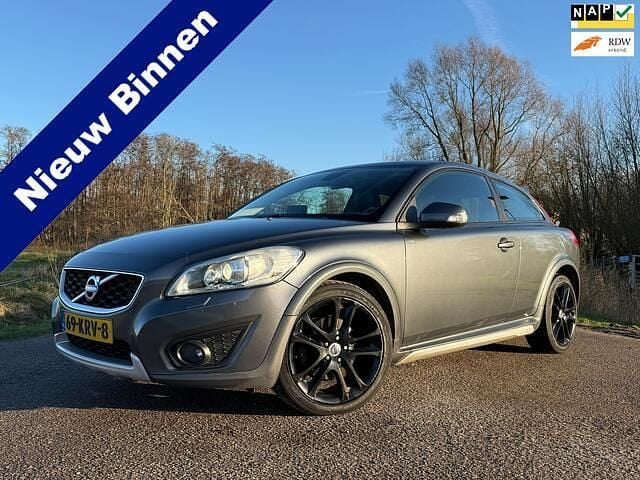 Grijs (metallic) Occasion 2010 Volvo C30 Summum Hatchback | € 10.900 (Goede deal) - Afbeelding 1/4