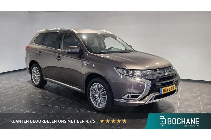 Bruin Gebruikt 2020 Mitsubishi Outlander P-HEV SUV | € 22.450 (Goede deal) - Afbeelding 1/4