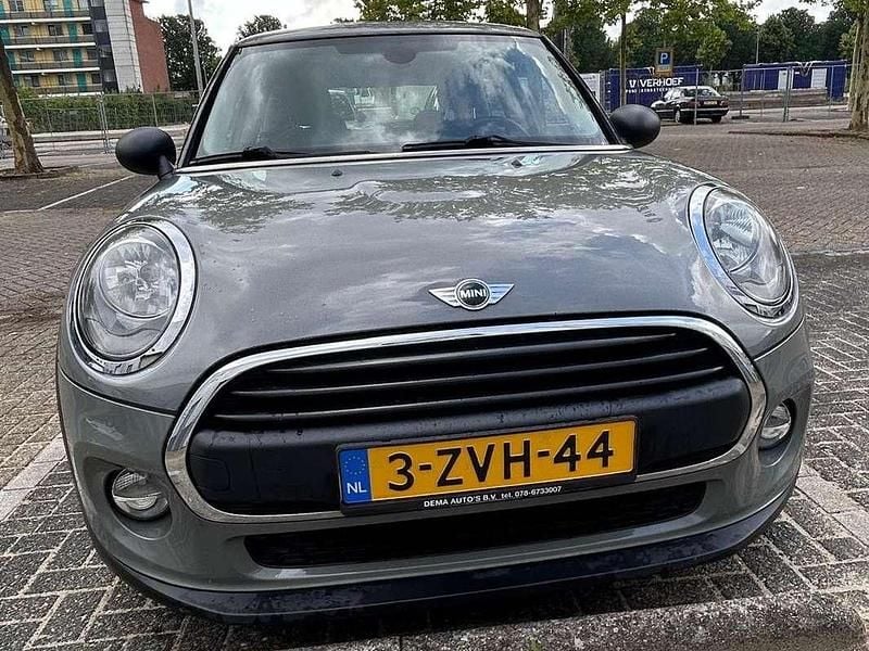 Grijs Gebruikt 2015 Mini ONE Salt Hatchback | € 7.400 (Iets duurder) - Afbeelding 1/4