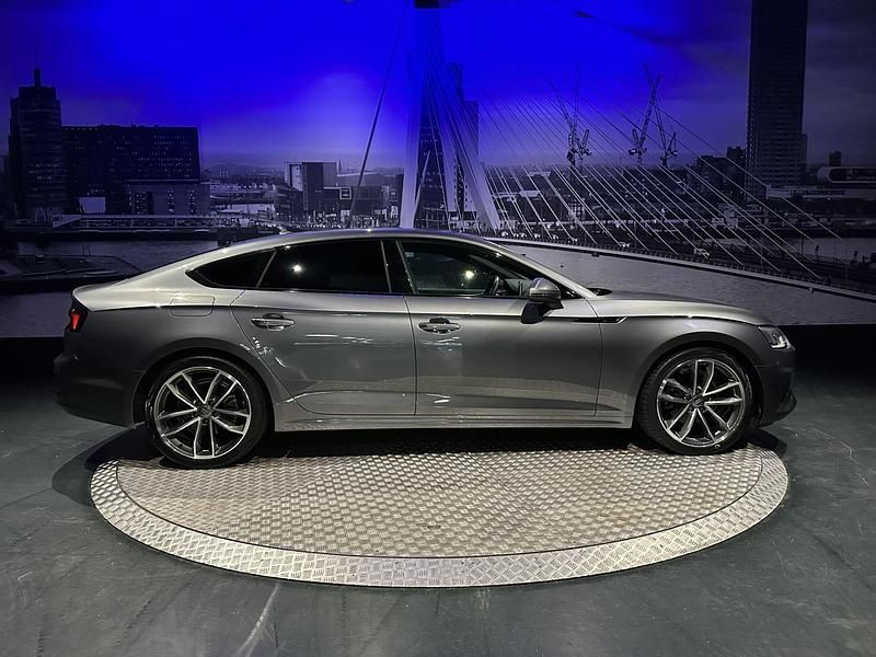 Occasion Audi A5 Design 150 PK (110 kW) 2018 Grijs Hatchback
