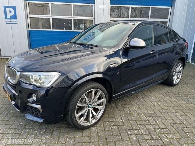 Zwart Gebruikt 2016 BMW X4 Executive SUV | € 33.750 (Eerlijke prijs) - Afbeelding 1/4