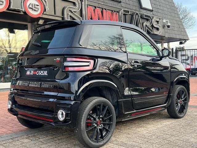 Occasion Ligier JS60 2024 Zwart Hatchback