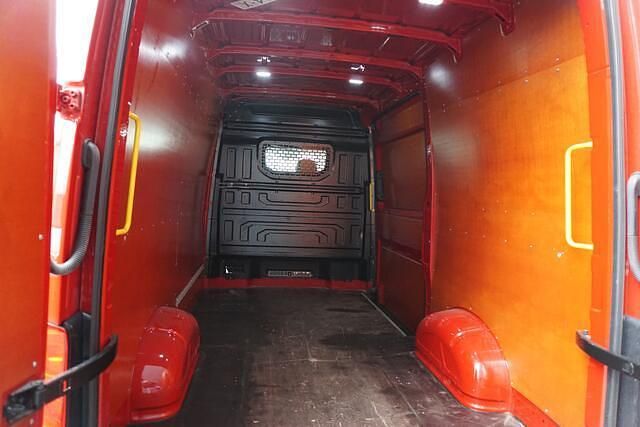 Occasion MAN TGE 177 PK (130 kW) 2019 Rood Van