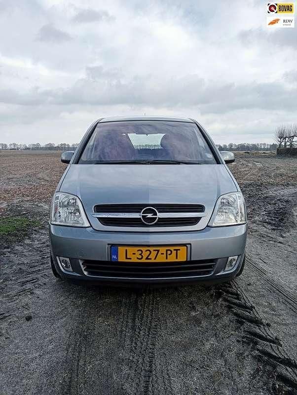 Grijs Occasion 2004 Opel Meriva Cosmo MPV | € 1.995 - Afbeelding 1/4