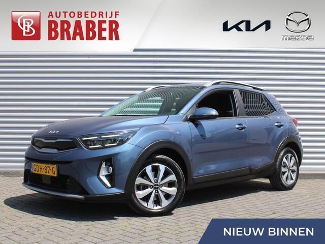Blauw, metallic lak Gebruikt 2024 Kia Stonic SUV | € 24.950 (Duur) - Afbeelding 1/4