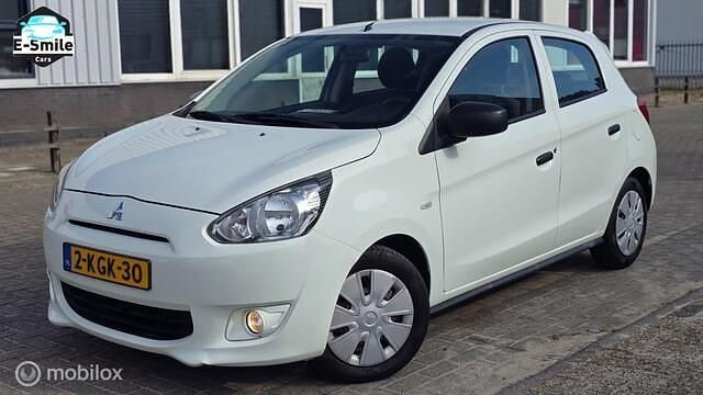 Wit Gebruikt 2013 Mitsubishi Space Star Inform Hatchback | € 4.999 (Eerlijke prijs) - Afbeelding 1/4