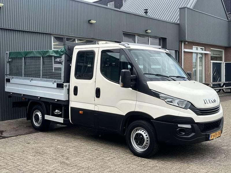 Wit Gebruikt 2017 Iveco Daily Van | € 19.950 (Eerlijke prijs) - Afbeelding 1/4