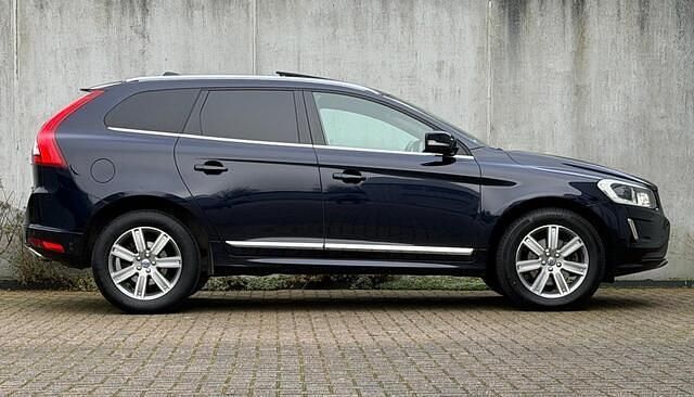 Blauw (metallic) Occasion 2015 Volvo XC60 Summum SUV | € 23.995 (Duur) - Afbeelding 1/3