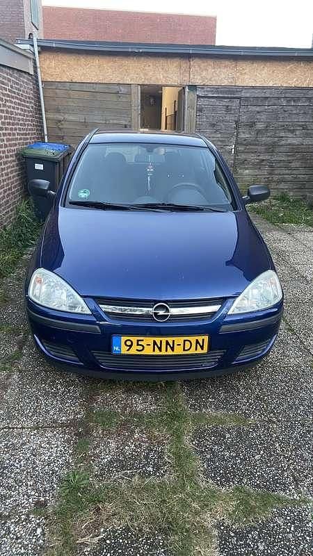 Gebruikt 2003 Opel Corsa Sedan | € 1.450 (Eerlijke prijs) - Afbeelding 1/4