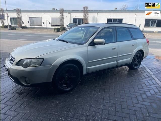 Bruin Gebruikt 2005 Subaru Outback SUV | € 1.795 - Afbeelding 1/4