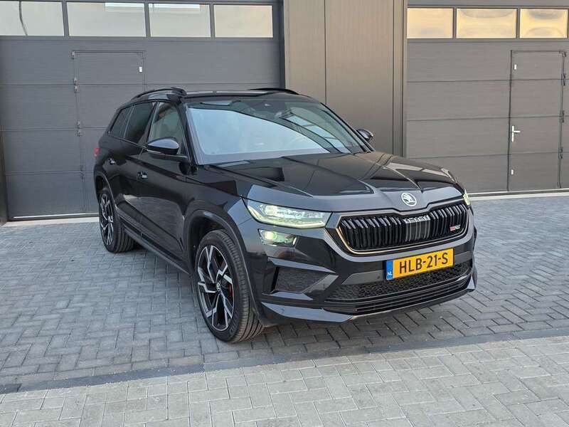 Zwart Gebruikt 2022 Skoda Kodiaq RS SUV | € 55.850 - Afbeelding 1/4