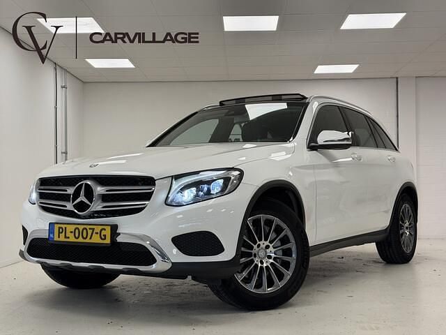 Wit Occasion 2016 Mercedes GLC250 Prestige SUV | € 30.945 (Iets duurder) - Afbeelding 1/4