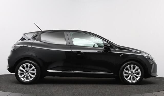 Occasion Renault Clio V Evolution 91 PK (66 kW) 2024 Noir étoilé (gne) Hatchback