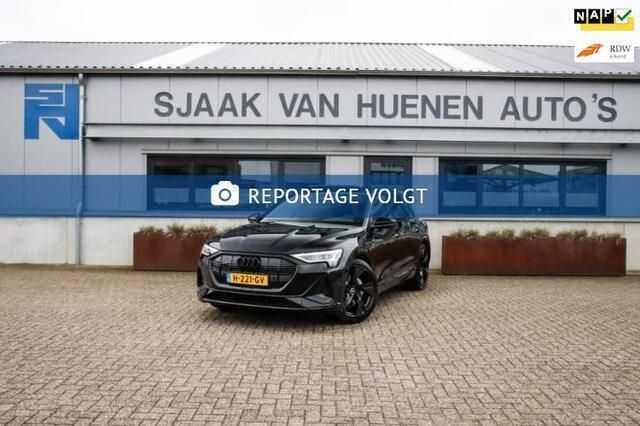 Zwart Gebruikt 2020 Audi e-tron S-Line SUV | € 31.364 (Iets duurder) - Afbeelding 1/4