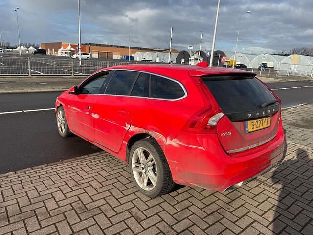 Occasion Volvo V60 Summum 215 PK (158 kW) 2015 Rood Stationwagen